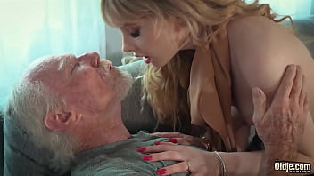 Super-fucking-hot mind-blowing ash-blonde gags on elder grandpa stud chisel and she begs him to pummel her sugary-sweet vulva tighter until he spunks in her hatch so she swallows it all