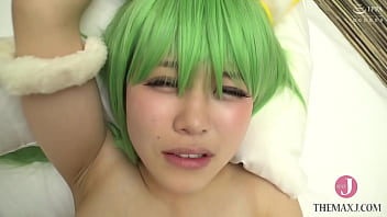 [HentaiCosplay] The domme Misamisa kicks, slaps, bites, pees on him, ch●kes him, inserts her finger in his mouth, tries to make him puke, and laughs at him! Finally, she gets inner jizz shot and torso jizz shot 2 times in a row!
